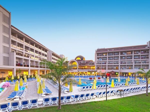8 daagse vliegvakantie naar Seher Sun Palace Resort en Spa in side