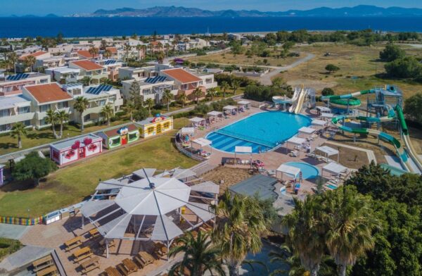 8 daagse vliegvakantie naar Kipriotis Village Resort in psalidi