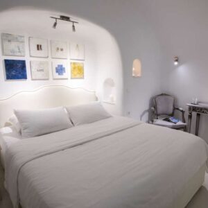 Oia Castle Luxury Suites