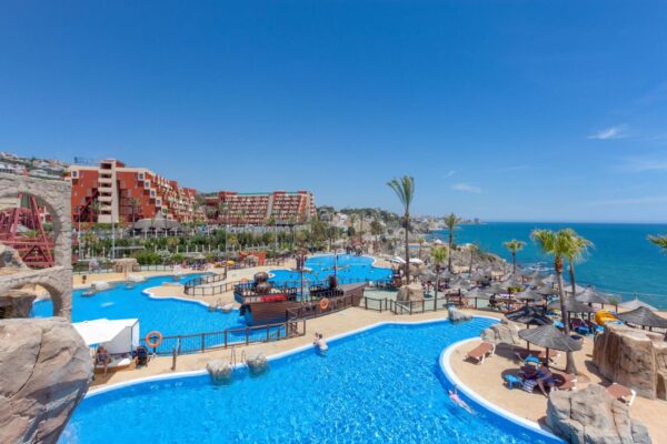 8 daagse autovakantie naar Holiday Palace in benalmadena