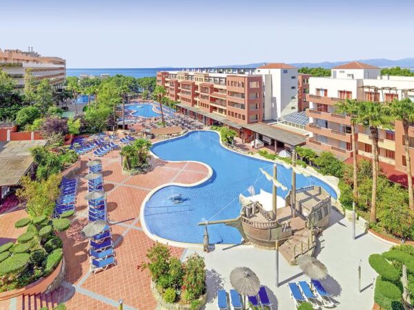 8 daagse vliegvakantie naar H10 Mediterranean Village in salou