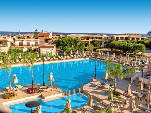 8 daagse vliegvakantie naar Porto Platanias Village Resort in platanias chania