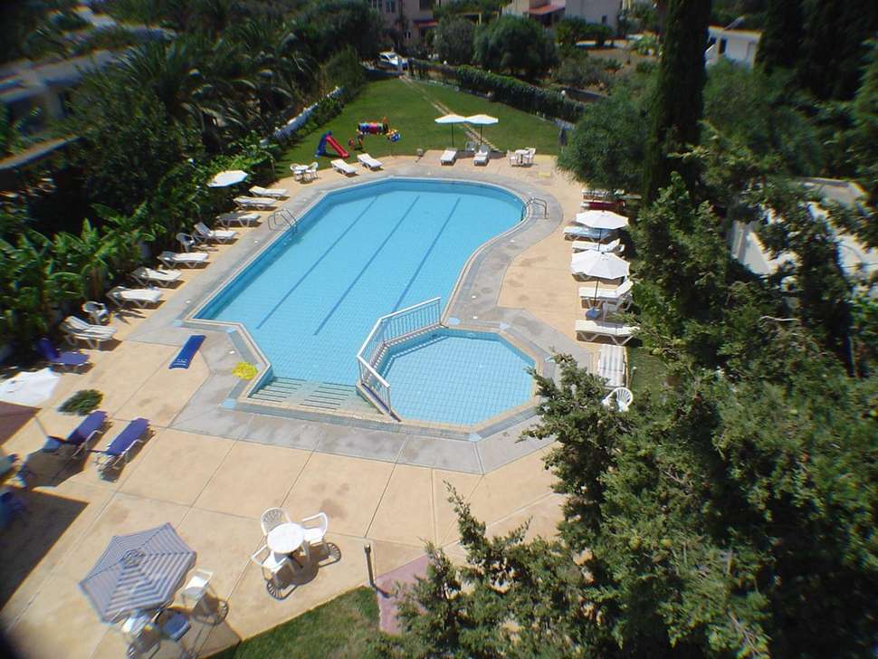 Theodorou Beach Hotel